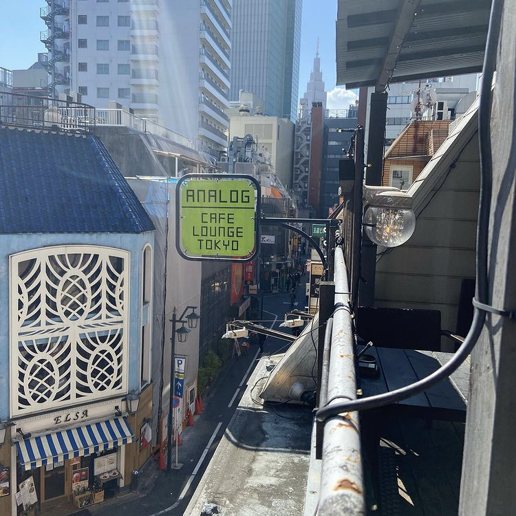 アナログ新宿|外観
