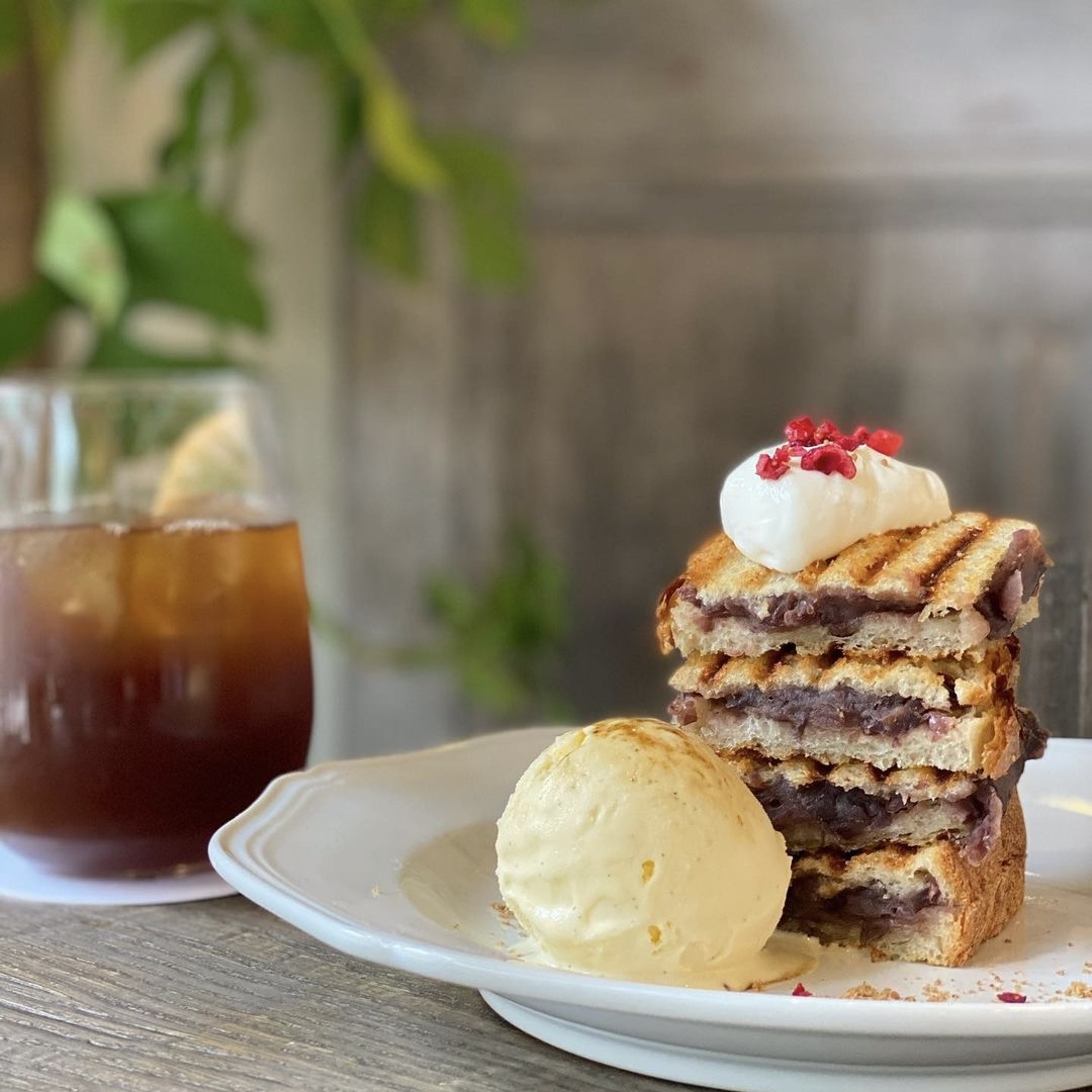 カフェ パトリシアのスイーツとコーヒー