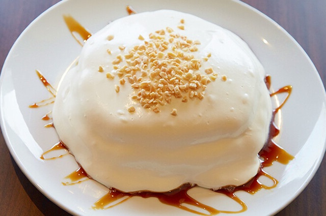 高倉町珈琲のクリームパンケーキ