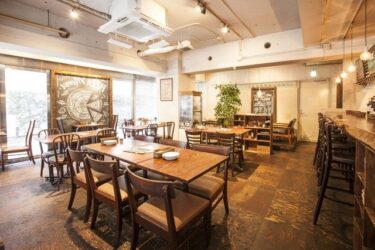 田町駅周辺のカフェでゆっくりできるおしゃれなお店TOP3！勉強ができる電源コンセント完備のカフェはココ！