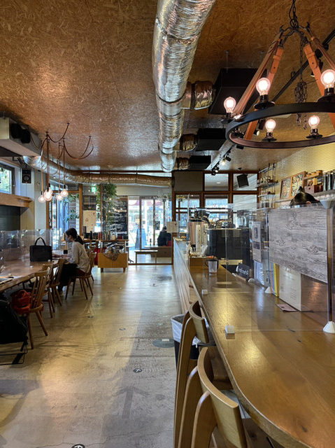 スターバックスコーヒー駒沢1丁目店の内観