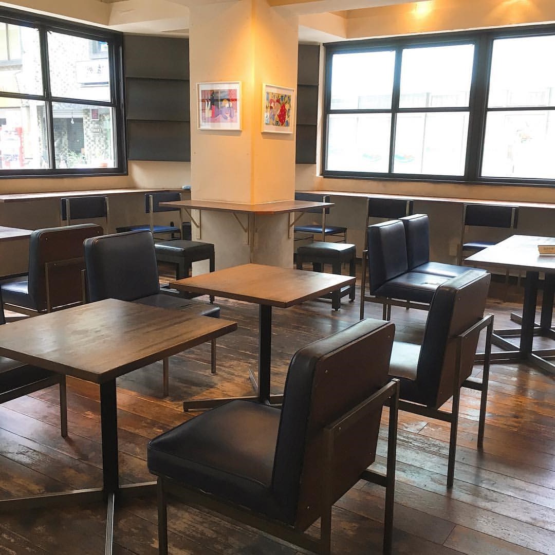 カフェポーズの内観