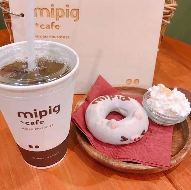 mipig cafeの動物ドーナツ