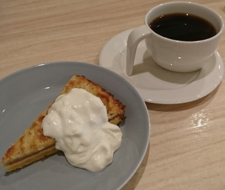 ラヤキヴィのケーキ