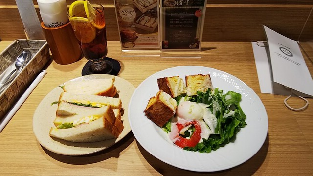 早稲田駅_Cafe Renoir_食べ物