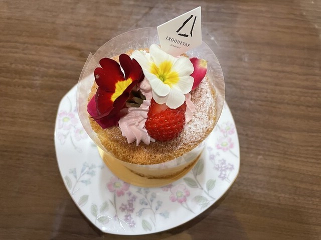 YATSUDOKI 甲府駅北口店のケーキ