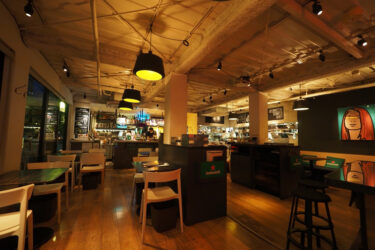 虎ノ門駅周辺のカフェでおしゃれで落ち着くお店TOP3！勉強ができる電源コンセント完備のカフェはココ！
