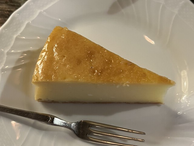 トロワアンジュのチーズケーキ