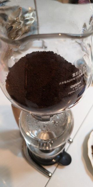 クロミミラパンのコーヒー抽出の様子