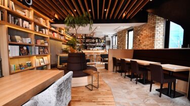 登戸駅周辺のカフェでおしゃれでゆっくりできるお店TOP3！勉強ができる電源コンセント完備のカフェはココ！