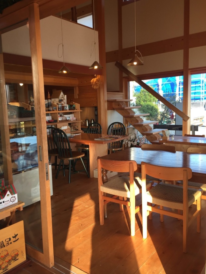 cafe Alice（カフェ アリス）の店内
