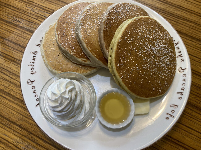 九州パンケーキ宮崎本店の５種食べ比べセットの写真