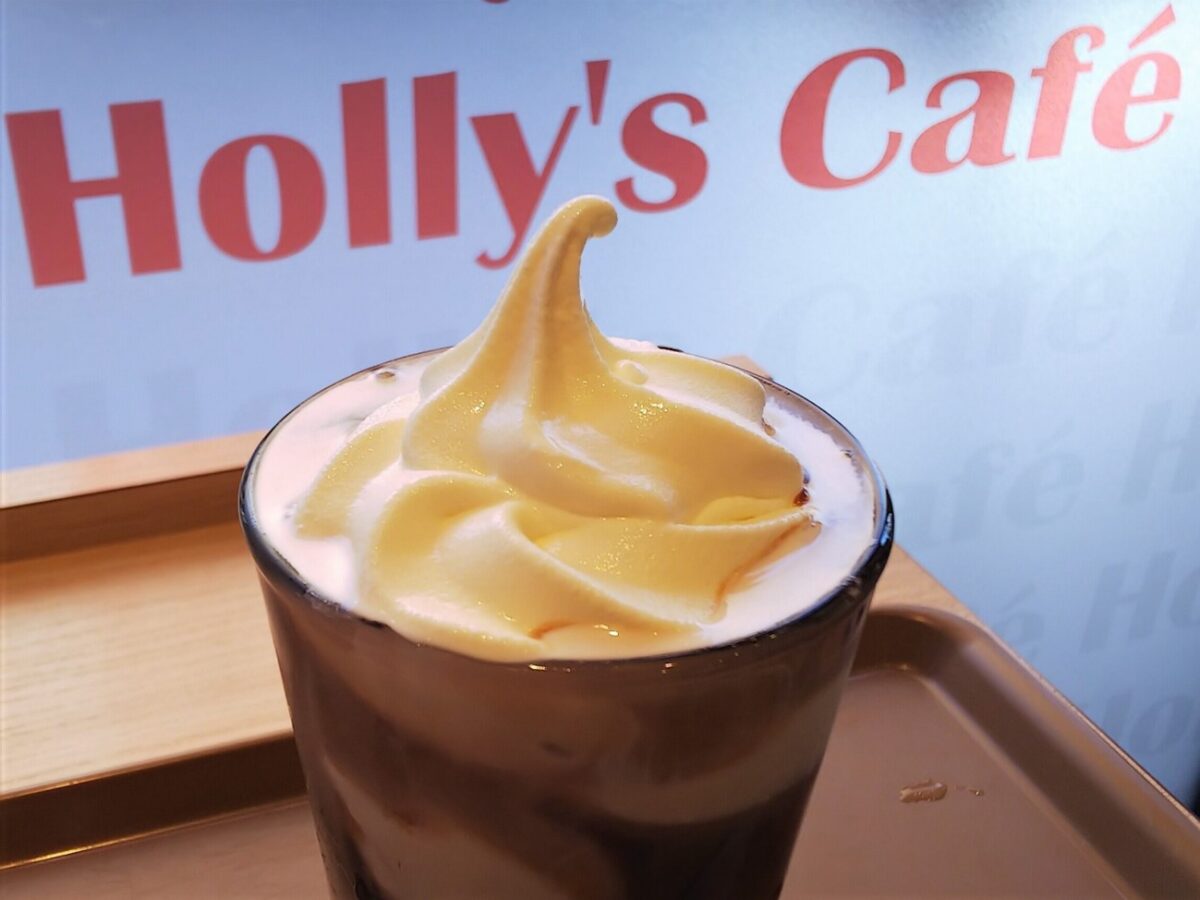 Holly’s CafeのDutchクリームコーヒー