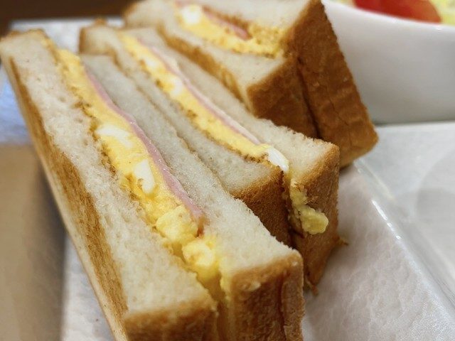 カフェ・ド・クリエのサンドイッチ